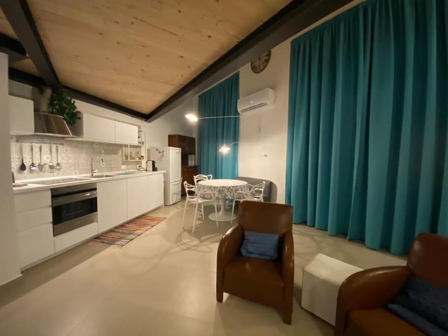 דירות מילאנו Open Space City Center Con Terrazzo E Due Bagni מראה חיצוני תמונה